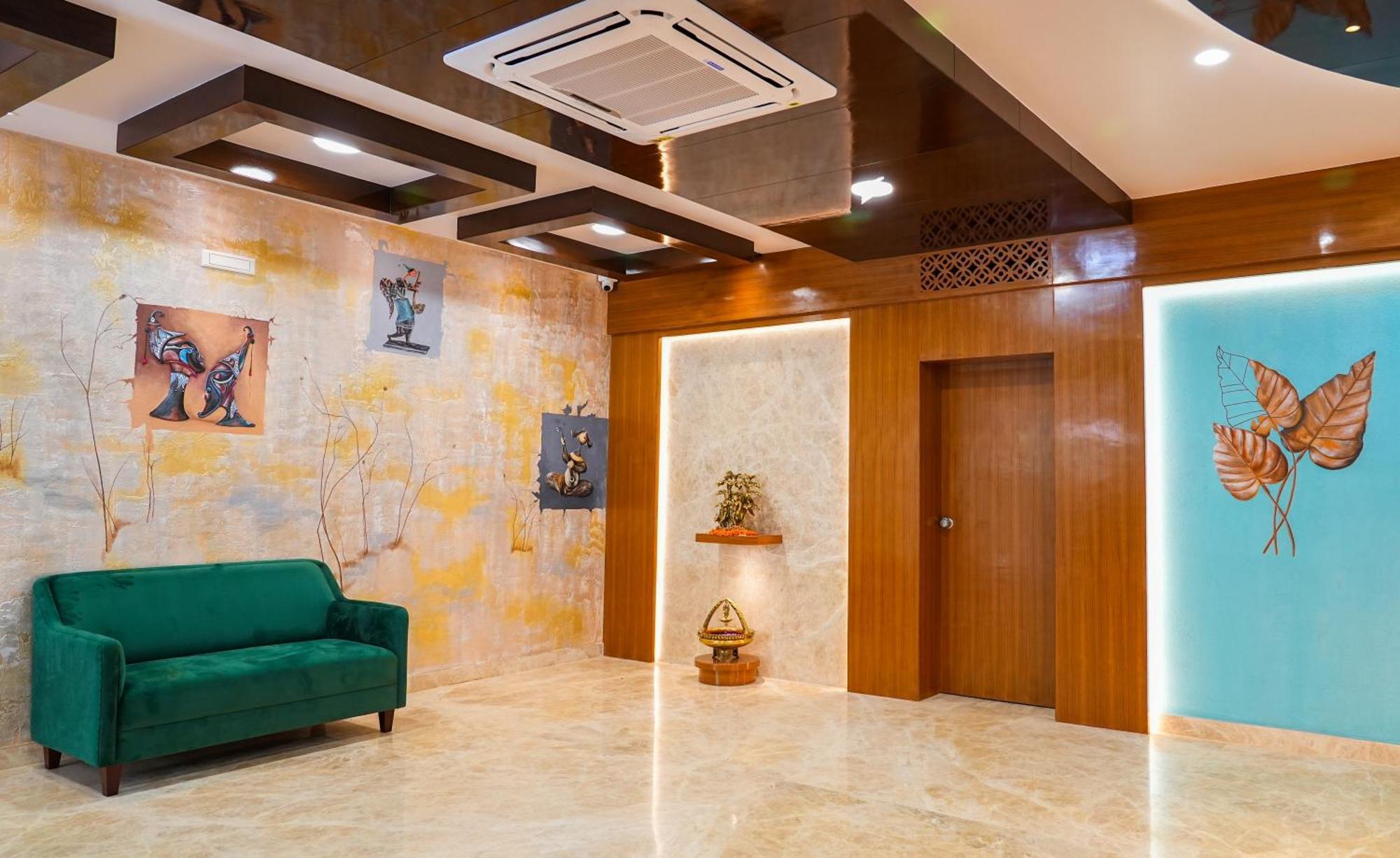 Sri Krishna Inn - Kempegowda Airport Bangalore Devanahalli Bagian luar foto